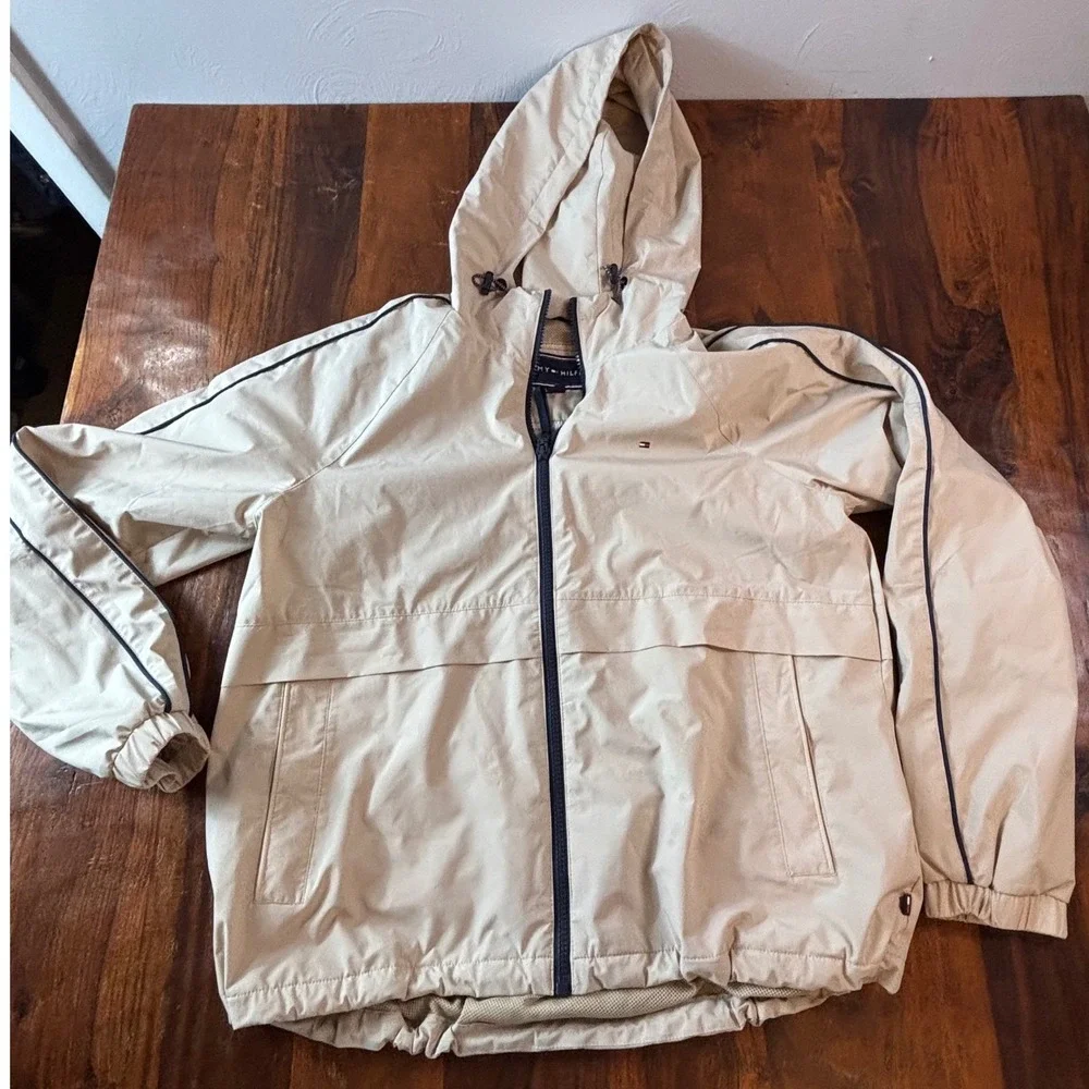 Tommy Hilfiger Mens Small Beige Hooded Windbreaker Jacket Mesh Lined Full Zip